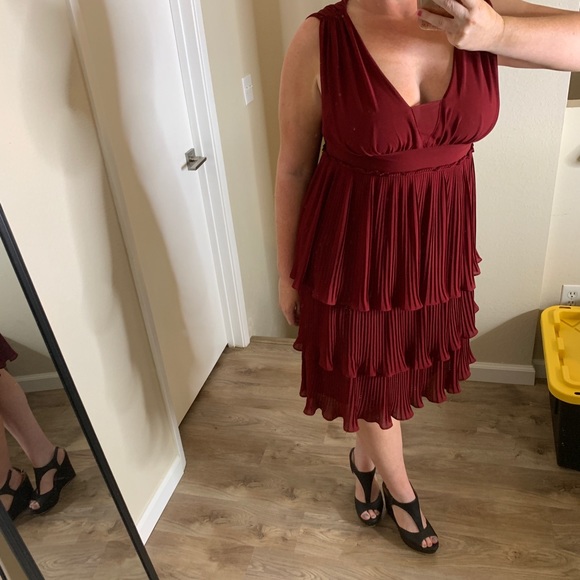 Lulu’s Burgundy Red Ruffle Layer Midi Dress - Picture 8 of 8